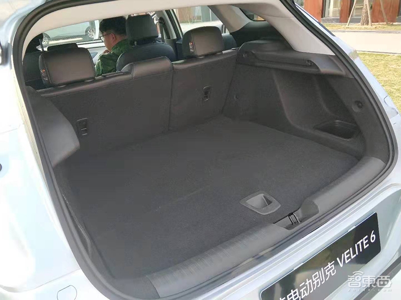 别克展示eConnect 2.0车联网技术 同系统车型可直接对话