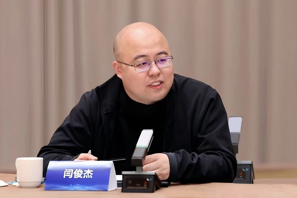 剛剛，上海沖出700億大模型龍頭，盤中大漲超50%！騰訊阿里搶投