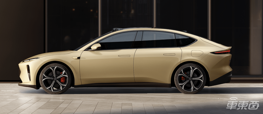 华为小米车圈首战开打!雷军称SU7 50万内无对手,十大车企激战纯电轿车