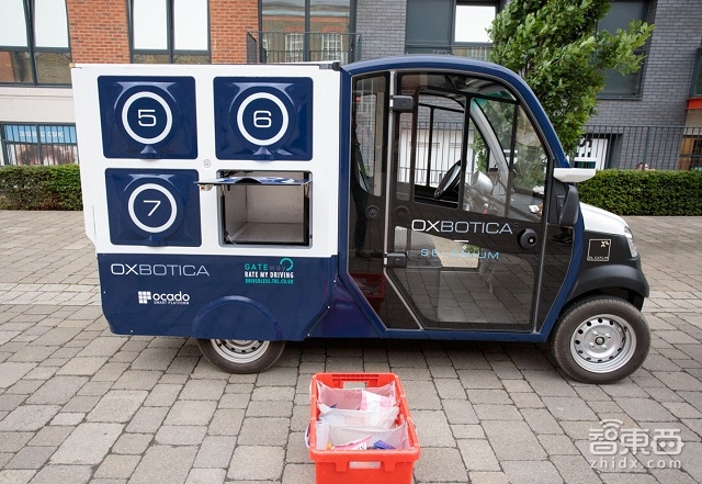 到英国格林威治看无人驾驶货车送食品 到底看到了什么?