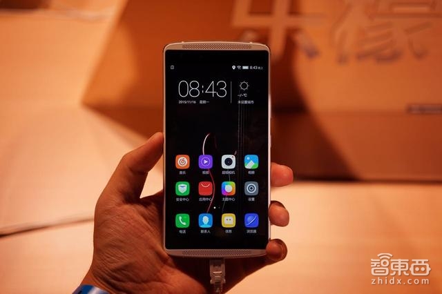 智东西晚报:库克称不开发MacBook和iPad混合本