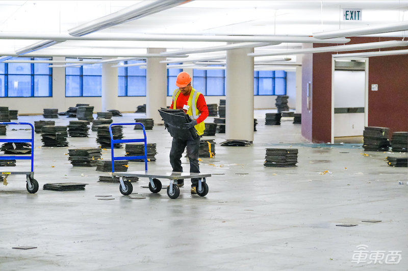 欧美车企集体转产医疗物资：特朗普吐槽速度太慢，纽约市长@马斯克求援