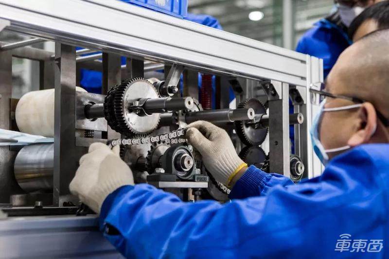 欧美车企集体转产医疗物资：特朗普吐槽速度太慢，纽约市长@马斯克求援