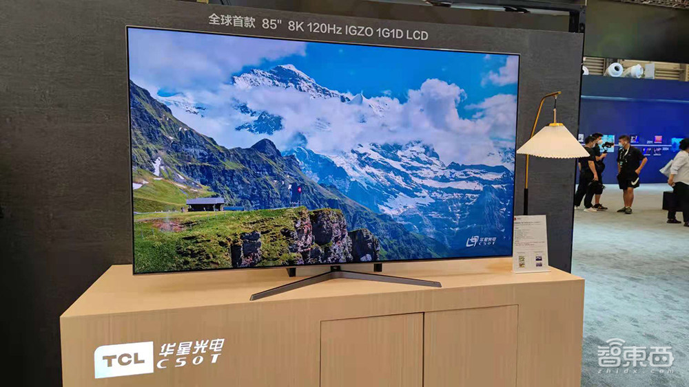 TCL瞄准百亿MiniLED市场,从百吋8K大屏到卷轴屏,秀数十款重磅产品