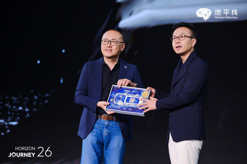 告别舱驾“形合神离”！地平线×iCAR，把真舱驾一体干到量产