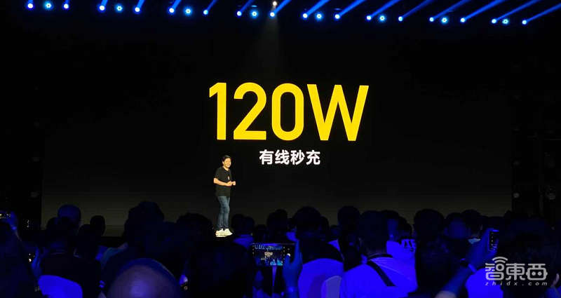 雷军两小时演讲精华:造芯未死,“超大杯”致敬1999,启动重新创业!