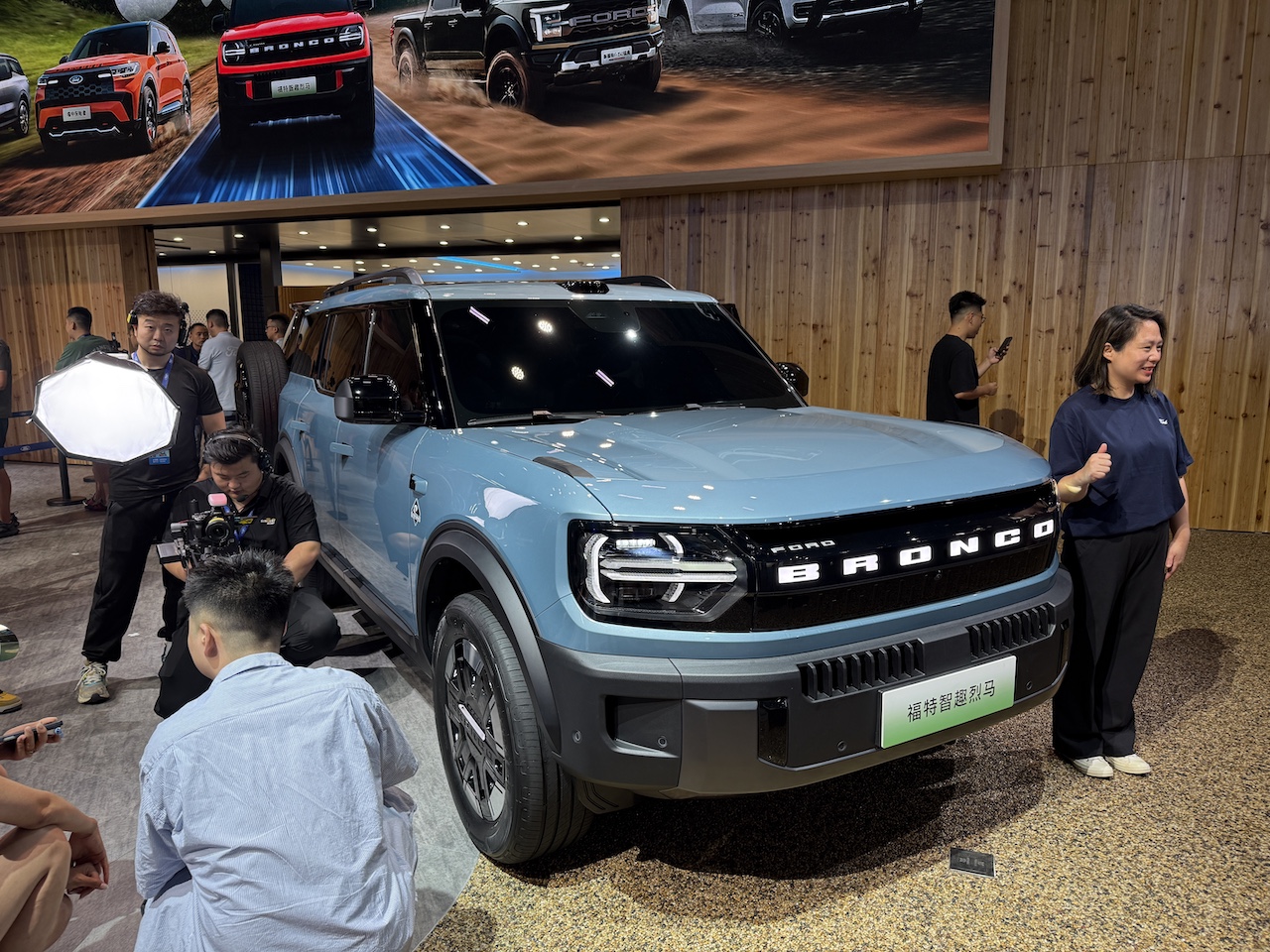 洋豪品牌一个没来！国产车价格战现场开打，暴走3万步看成都车展六大真相