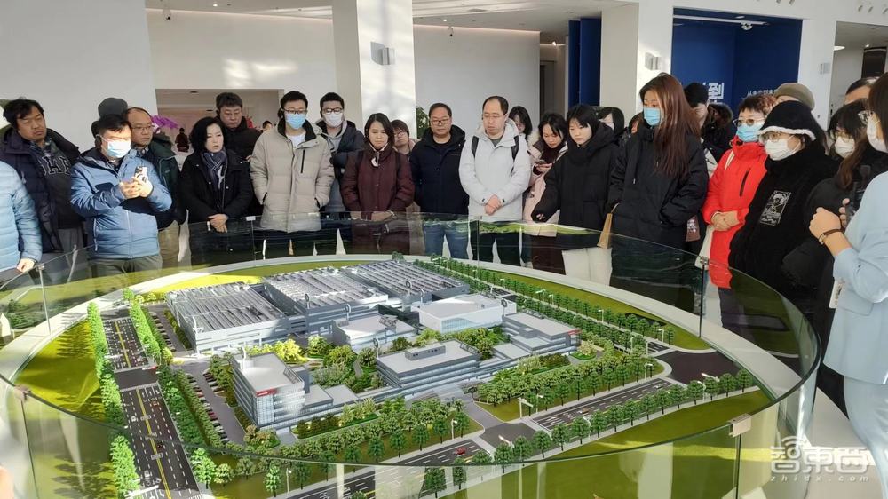 对话联想高管,AI大模型引爆算力产业变革,探秘天津零碳智造工厂
