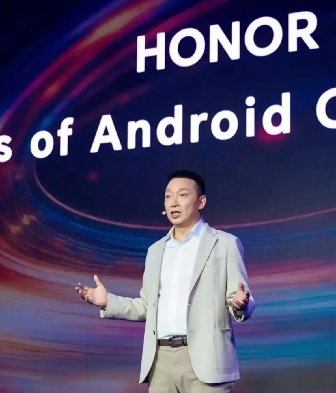 重磅！榮耀正式啟動(dòng)IPO，估值2000億，沖刺“AI手機(jī)第一股”