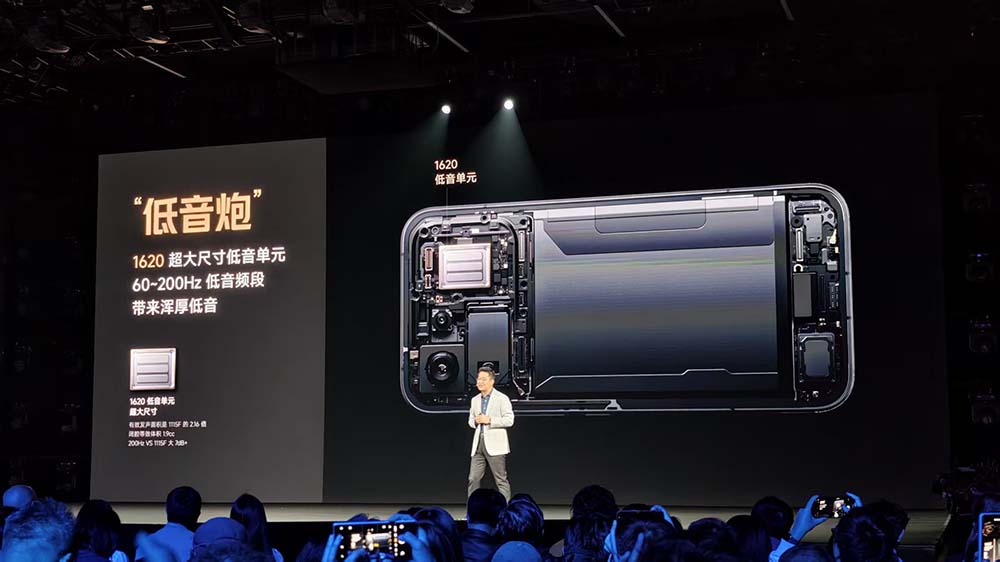 刚刚,红米“宣战”小米,陈奕迅点赞K90 Pro Max:好好听