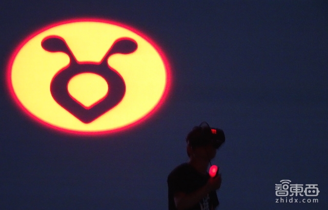 蚁视二代PC版头盔:单目红外全方位识别3499元