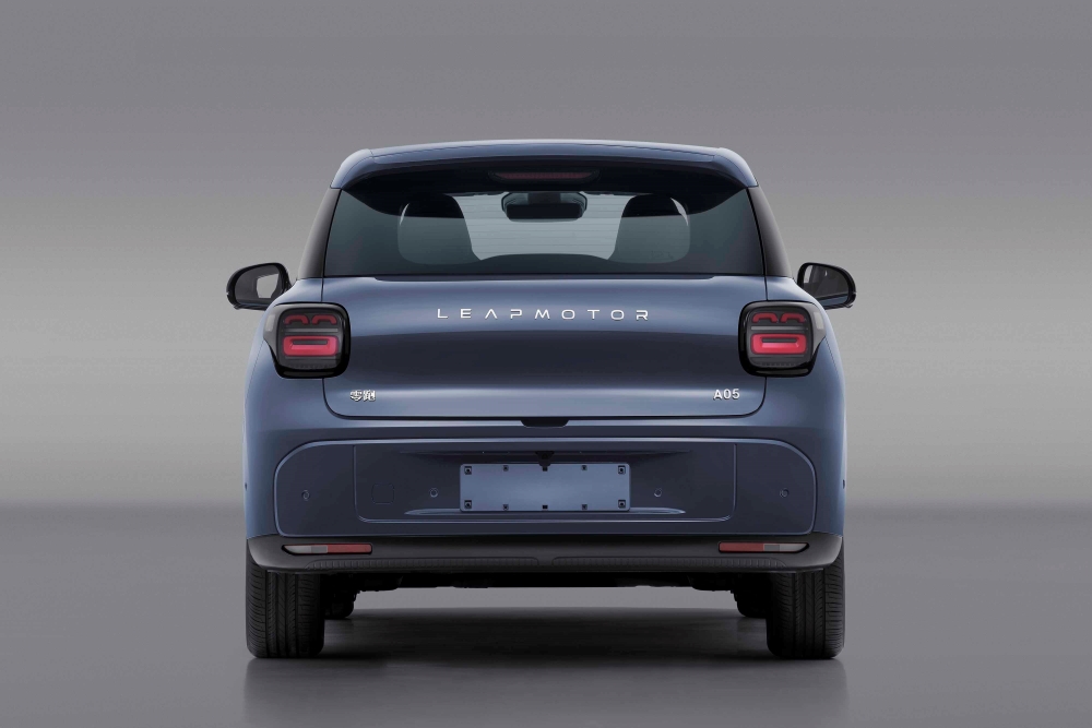 问界M9尺寸更大了！零跑亮相一款全新车型，3月工信部车展来了