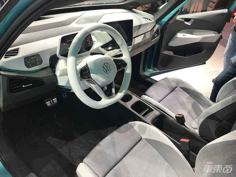 大众纯电神车ID.3全球首试!全新Logo和设计,这还是大众吗?
