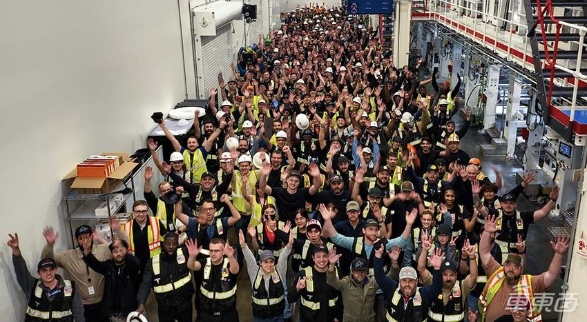 朱晓彤去美国了，但中国仍是特斯拉的未来