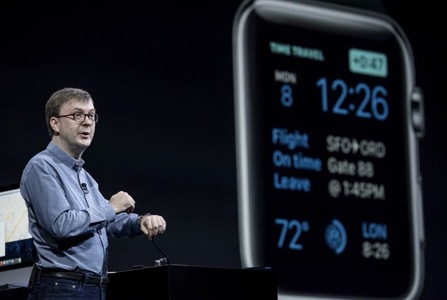 苹果AI部门被曝重大调整：Siri、秘密机器人项目接连换帅