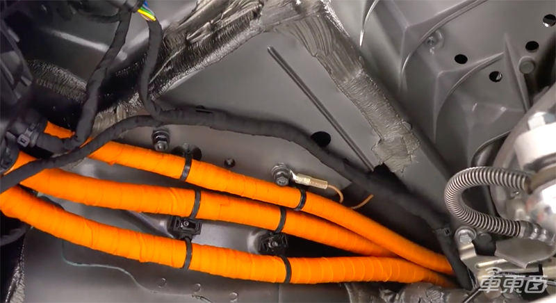 视频解读保时捷Taycan 传统车企最强电动车强在哪?