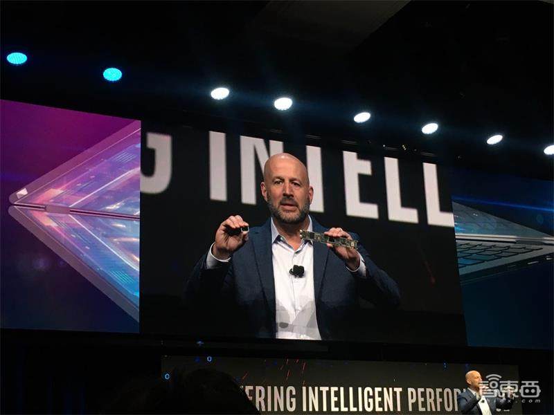 英特尔秀双屏可折叠PC神器！移动处理器Tiger Lake首亮相，第三代至强今年见