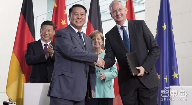 智东西晚报:上海交警用无人机抓违章 新Mac将配人脸识别