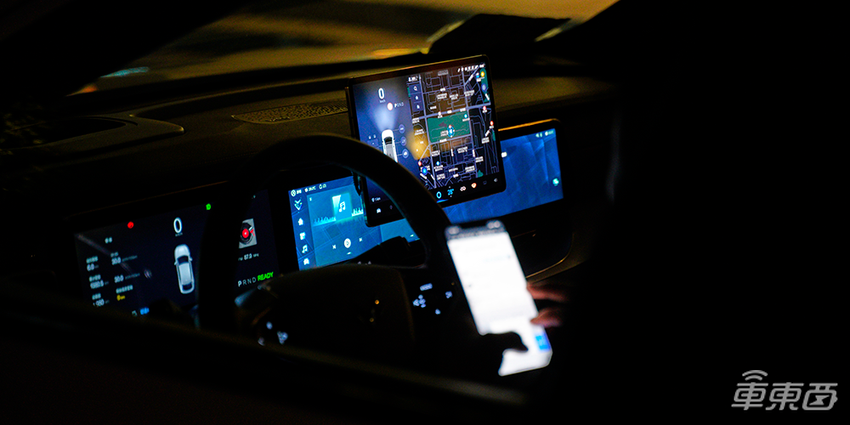 夜间体验华为自动驾驶：100分钟无接管，真能叫板无人出租车？