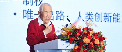 “有短板！”91岁网红院士给AI“泼冷水”，人类仍有优势？ | 2025科技风云榜