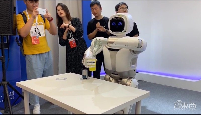 机器人界的“春晚”开幕,16大亮点产品揭秘