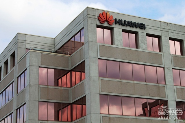 智东西晚报:小米发分体电视 坚果推文青版