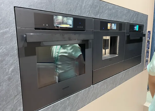 暴走IFA展会带来八大看点!宇树机器人表演秀翻老外,国产AI眼镜攻陷欧洲,“电动老头乐”也来了