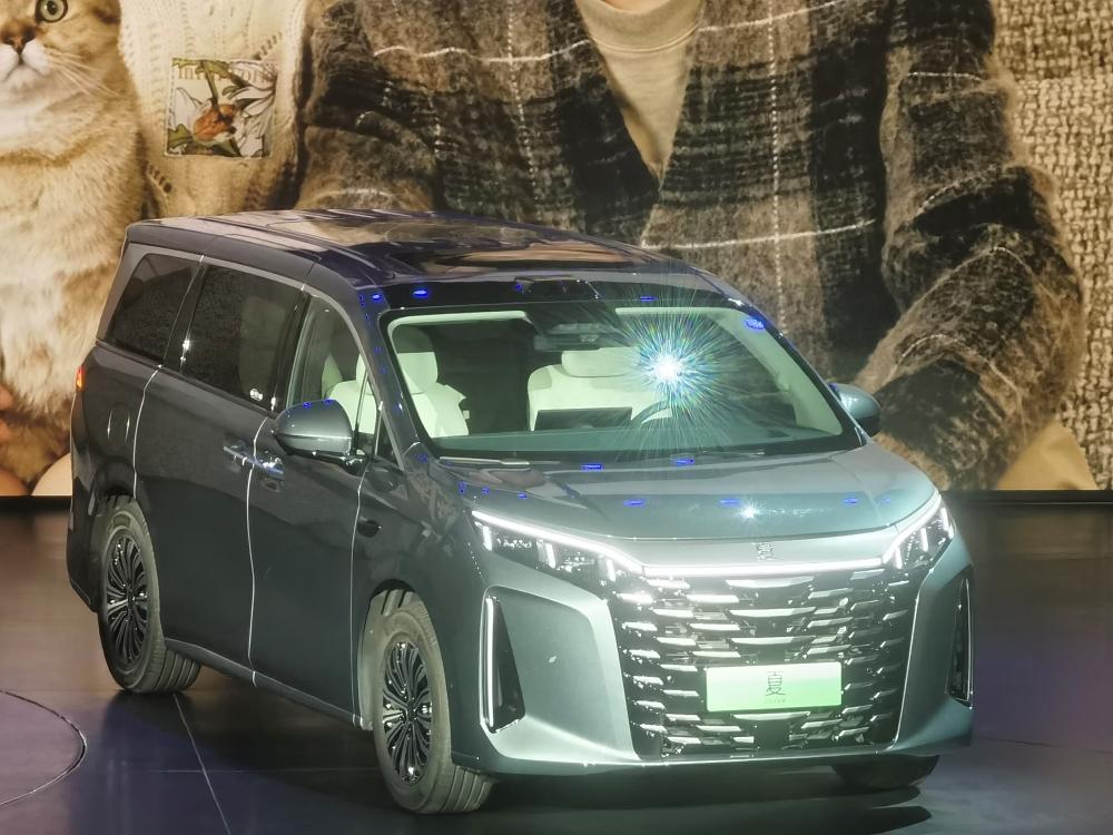 新款比亚迪夏限时19.68万起售！上车天神之眼B激光版，支持城市NOA