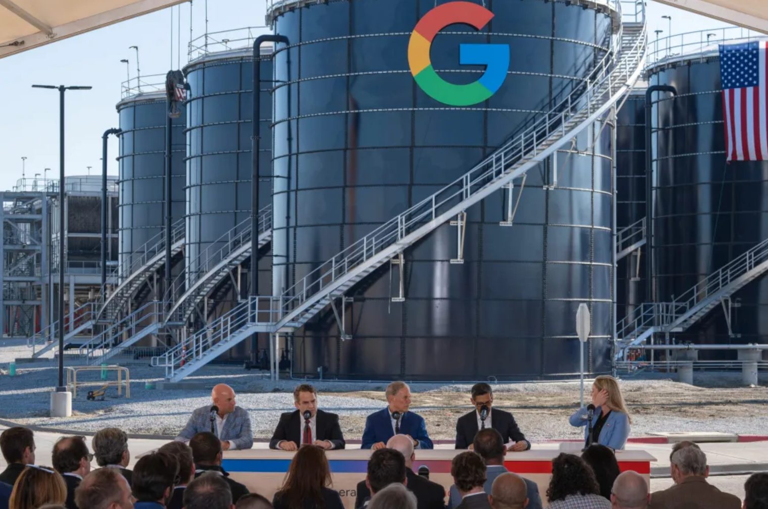 狂砸4万亿！美国四巨头“流血”搞AI，苹果：溜了溜了