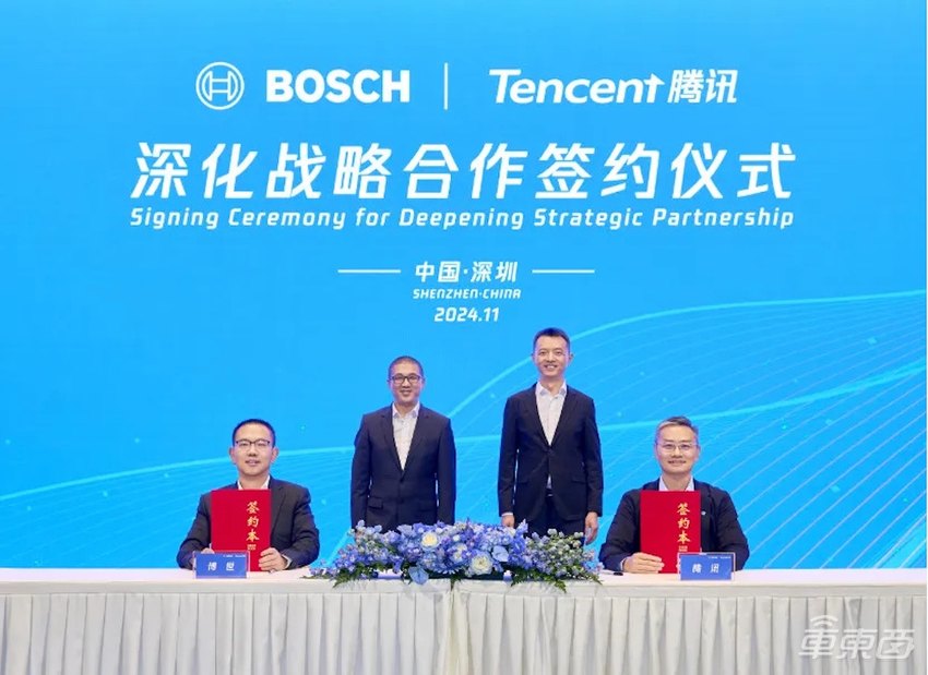 高阶智驾跑步落地,数据闭环是否有更优解