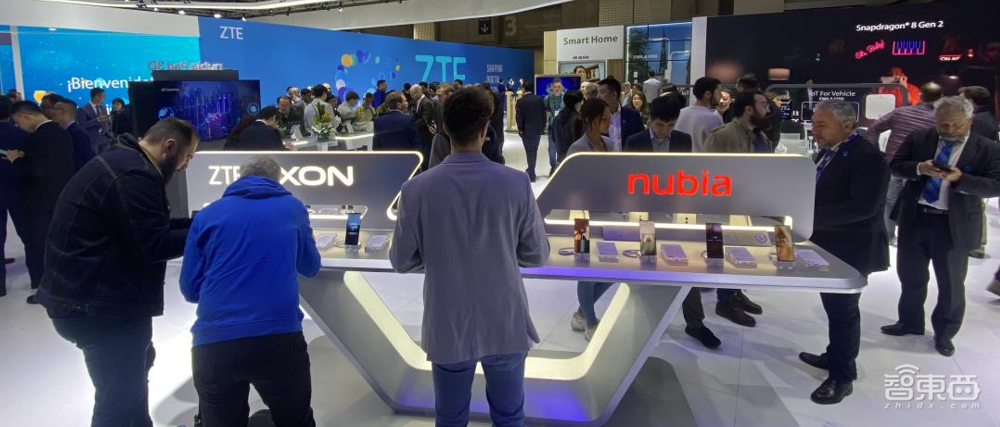 中国科技火遍MWC,AR隔空操控、水冷手机、卷轴屏电脑、还有5.5G!