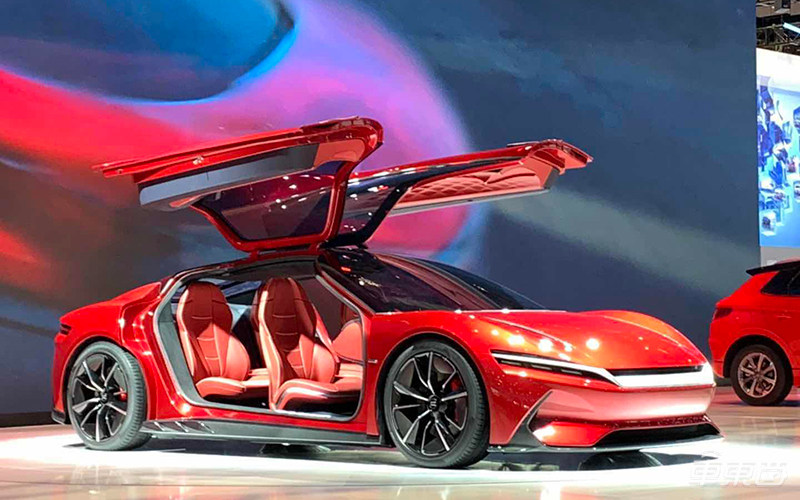 比亚迪发布概念跑车ESeed GT 配三旋屏