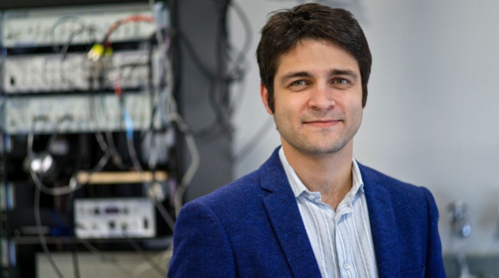 马斯克冤家,挖到脑机接口猛将