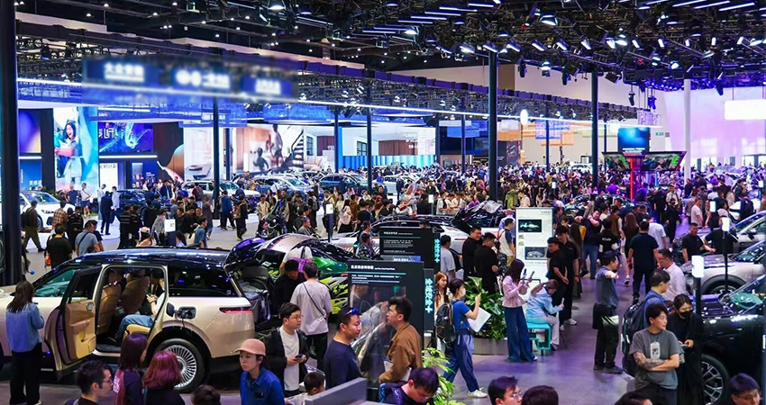 油车真卖不动了！7月销量前十仅剩一款油车，同比暴跌41%