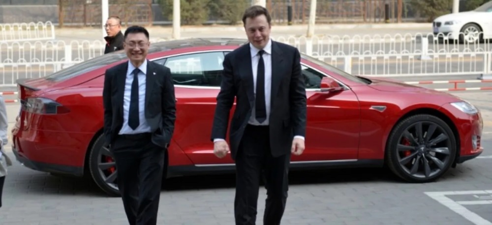 马斯克给这个中国人发16亿红包!但有两个条件
