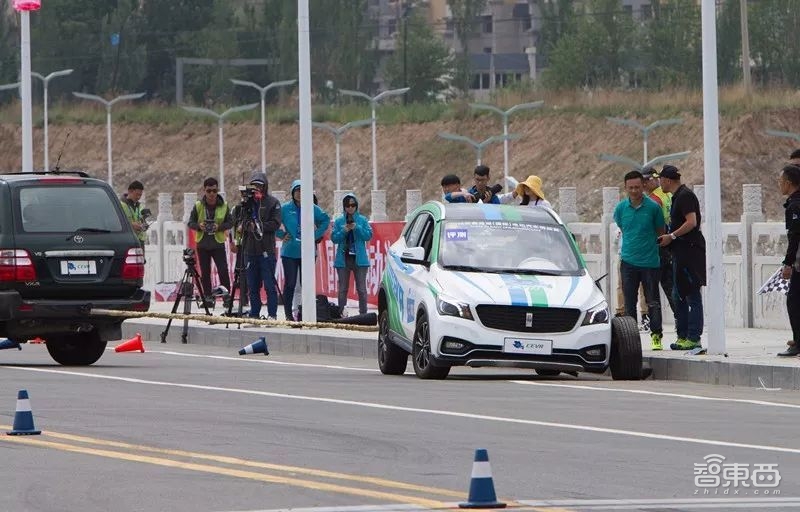 低速电动车大逃亡!