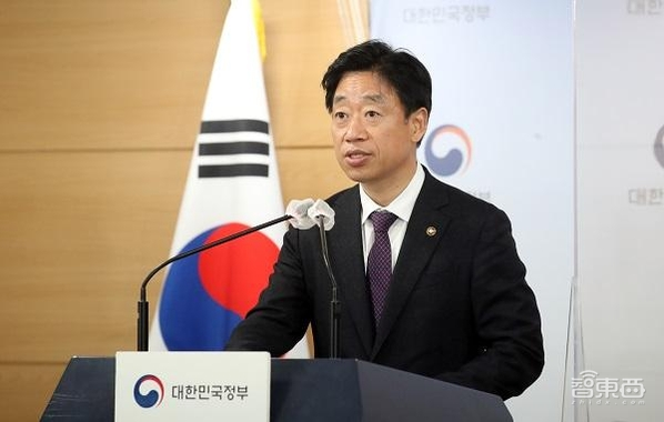 三星专利书，压不住中国四大屏厂