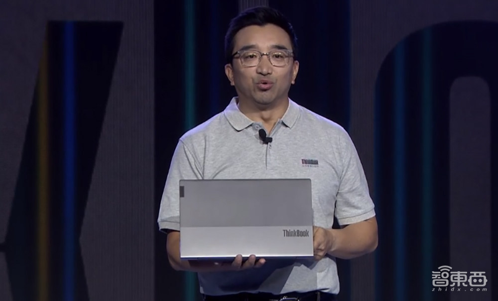 联想VP王忠把笔记本新品“摔”向地面！发布ThinkBook系列新品