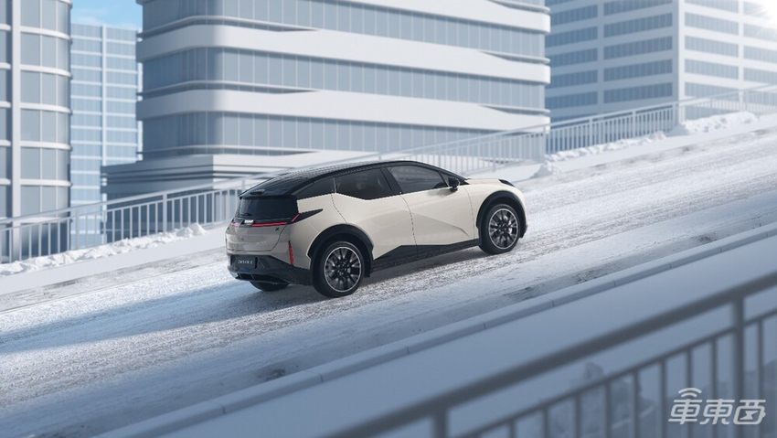 2024款极氪X 20万元起售，操控智驾双升级