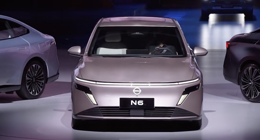 油车首搭华为鸿蒙座舱！日产中国庆生40年，甩出三款新车，补全插混拼图