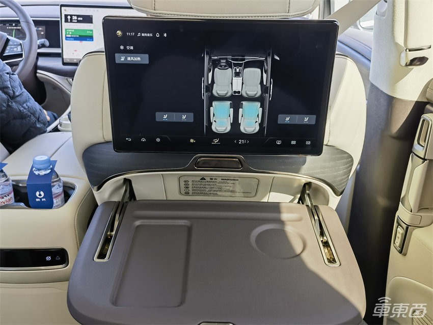 试乘2024款腾势D9：“冰箱沙发”再次升级，竞争力更强了