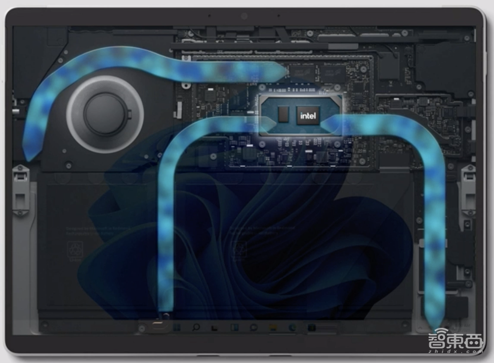 微软又造双屏折叠手机!打游戏绝了,连推8大新品,玩法连苹果也服