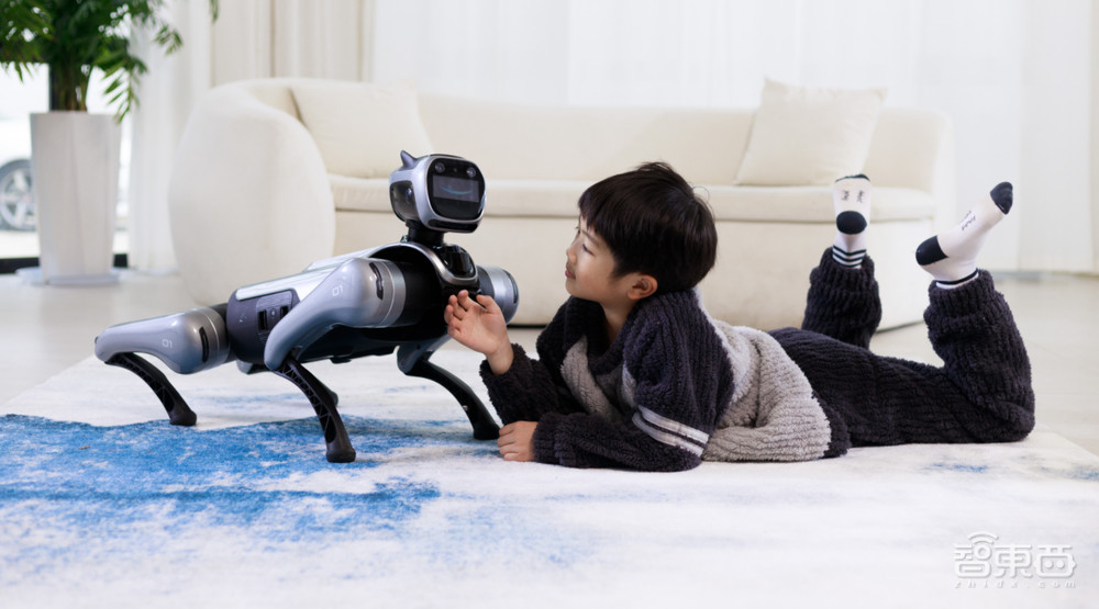 人形机器人再添数亿元融资!江苏创企拿下,曾帮小米造机器狗