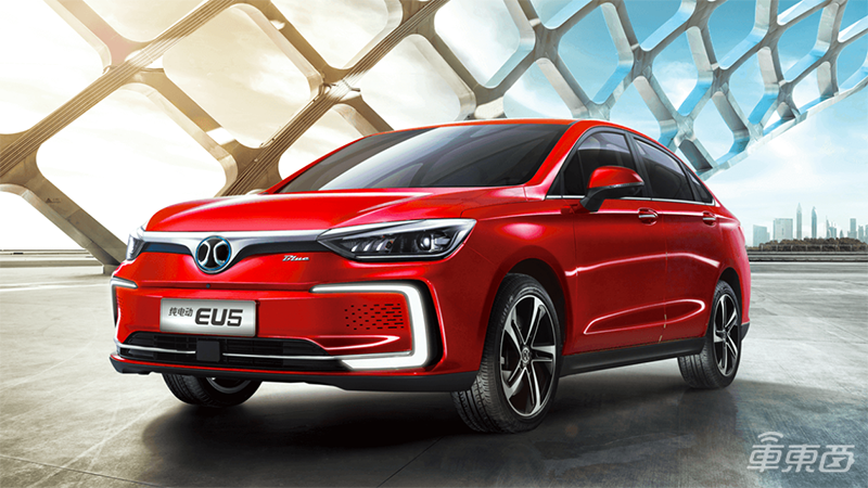 五大车企打响动力电池争夺战，大众通用长城已开炮