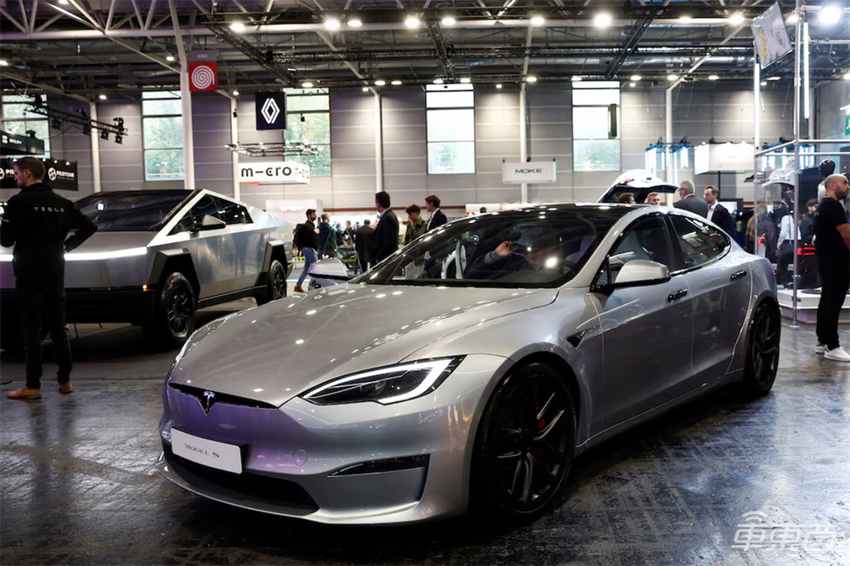 特斯拉中国停售Model X/S！关税战火烧到特朗普密友马斯克身上