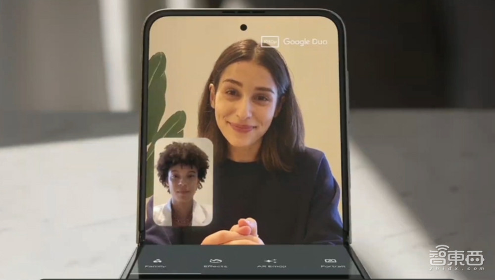 掌门人出狱在即，三星发防水折叠屏旗舰，首秀屏下摄像技术