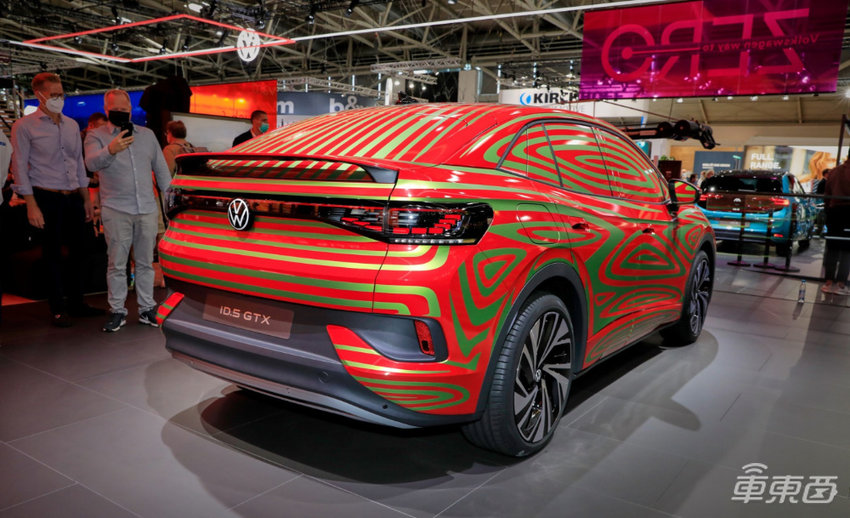 BBA组队秀电动豪车,纯电迈巴赫电动大G都来了,这谁顶得住?