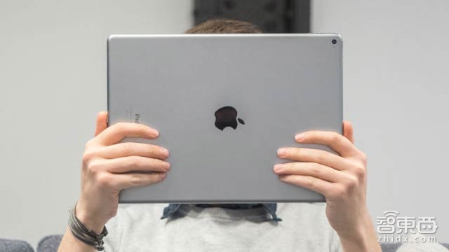 智东西晚报:苹果回应iPad Pro黑屏门 特斯拉召回Model S