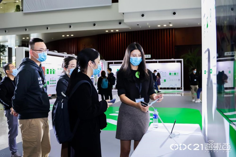 手机上“光追”,挑战万元级显卡!ColorOS掀起手机画质新革命