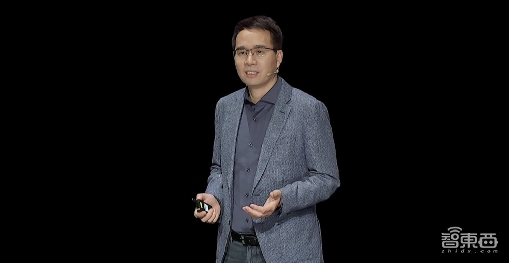 中兴Axon 30U首发“三主摄”,近2亿总像素!新十年开门旗舰来了